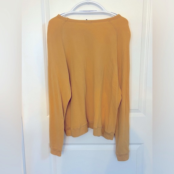 “ Mama Knows Best” Blank Paige size Large lightweight French Terry Crewneck - Picture 2 of 3